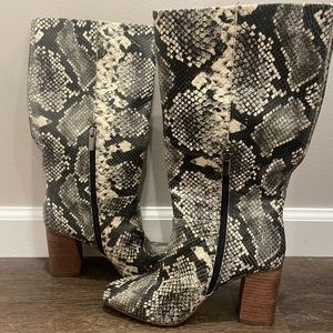 Vince Camuto Knee High Boots NEVER WORN